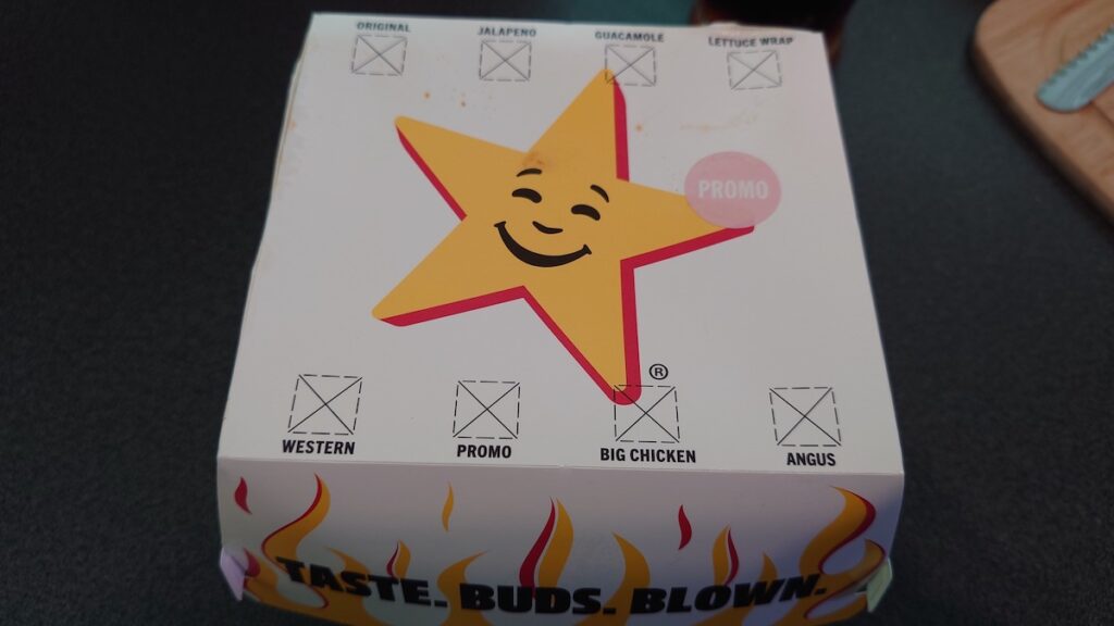 カールスジュニアのプルドポークハンバーガーをレポート