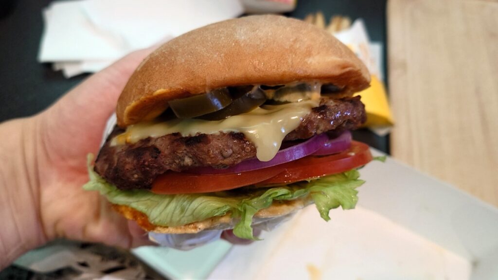 カールスジュニアのハラペーニョアンガスバーガー