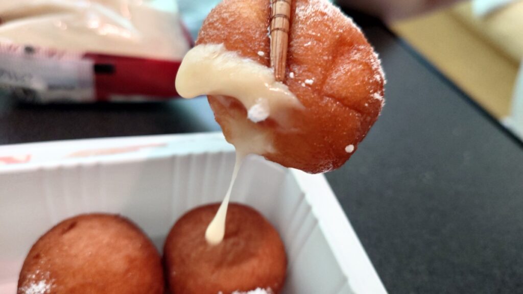 中のチーズがはみ出ている