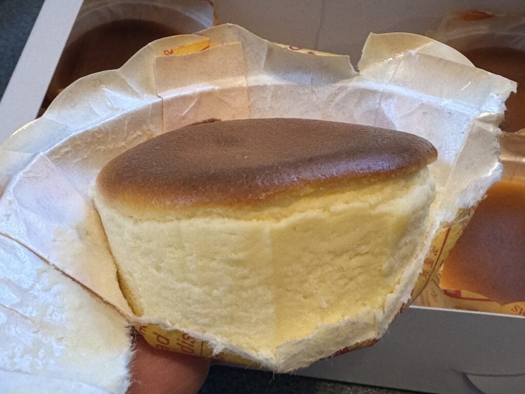 バスクチーズケーキのビジュアル