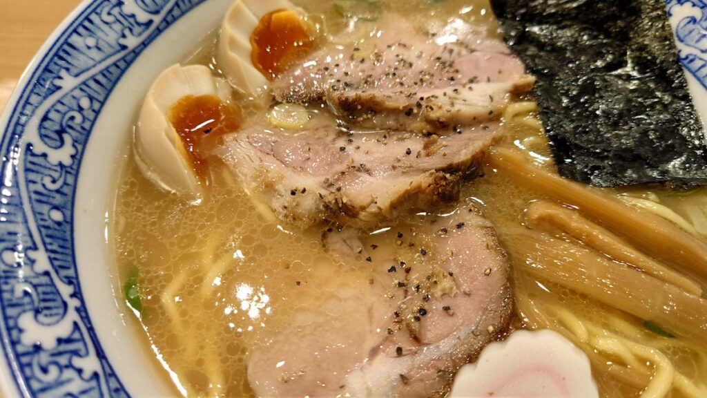 青葉のラーメン、めちゃうまそう
