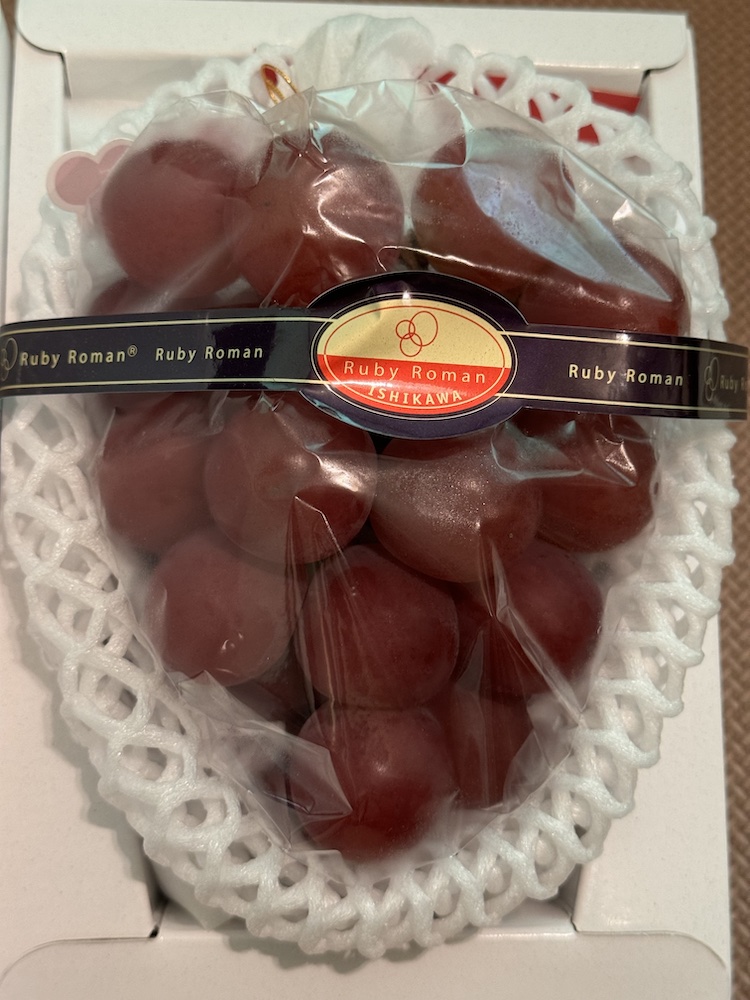 石川県産ルビーロマン